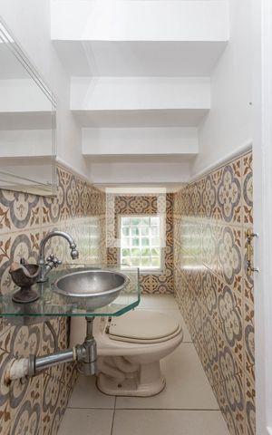 Casa para alugar com 280m², 4 quartos e 1 vaga Casa para alugar com 280m², 4 quartos e 1 vagaLavabo