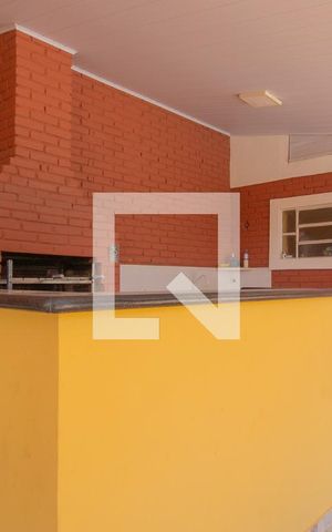 Casa à venda com 440m², 4 quartos e 6 vagas Casa à venda com 440m², 4 quartos e 6 vagasChurrasqueira