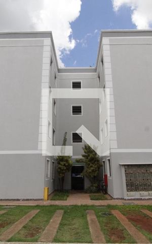 Apartamento para alugar com 45m², 2 quartos e 1 vagaFachada do bloco