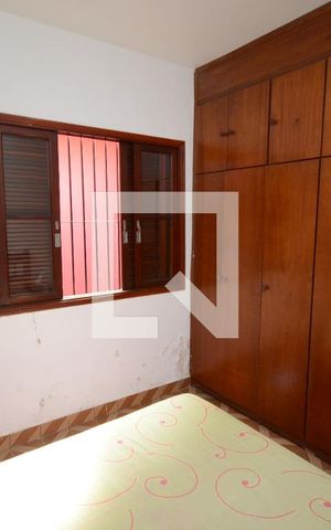 Casa à venda com 300m², 3 quartos e 4 vagasQuarto 2