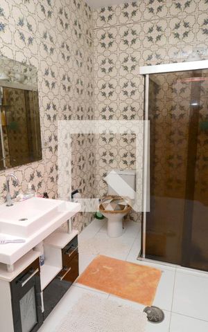 Casa à venda com 300m², 3 quartos e 4 vagasBanheiro