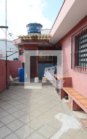 Casa à venda com 300m², 3 quartos e 4 vagasQuintal