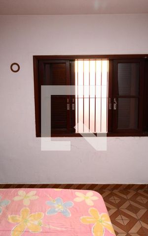 Casa à venda com 300m², 3 quartos e 4 vagasSuíte