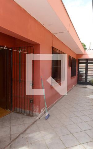 Casa à venda com 300m², 3 quartos e 4 vagasQuintal