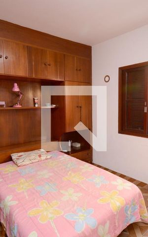 Casa à venda com 300m², 3 quartos e 4 vagasSuíte
