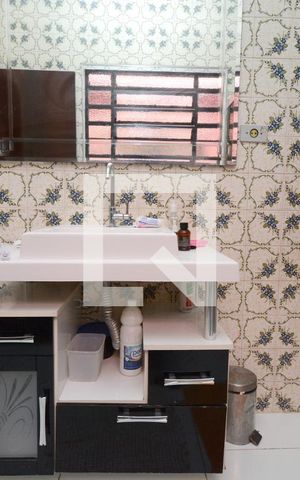 Casa à venda com 300m², 3 quartos e 4 vagasBanheiro