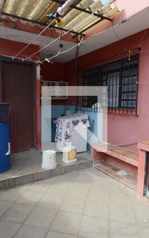 Casa à venda com 300m², 3 quartos e 4 vagasQuintal