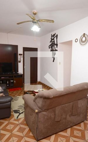 Casa à venda com 300m², 3 quartos e 4 vagasSala