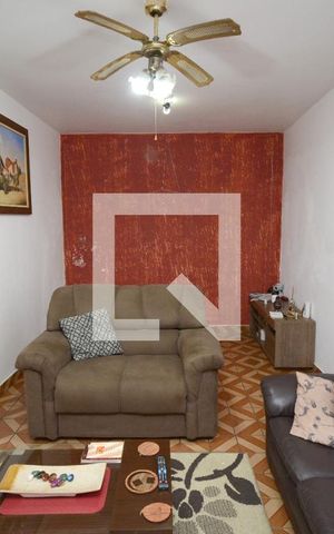 Casa à venda com 300m², 3 quartos e 4 vagasSala