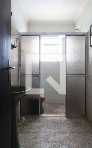 Casa à venda com 250m², 3 quartos e 1 vagaBanheiro 2