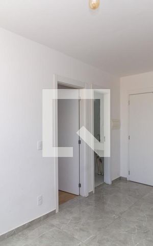 Apartamento à venda com 34m², 2 quartos e sem vaga Apartamento à venda com 34m², 2 quartos e sem vagaSala/Cozinha