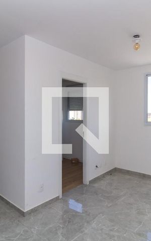 Apartamento à venda com 34m², 2 quartos e sem vaga Apartamento à venda com 34m², 2 quartos e sem vagaSala/Cozinha