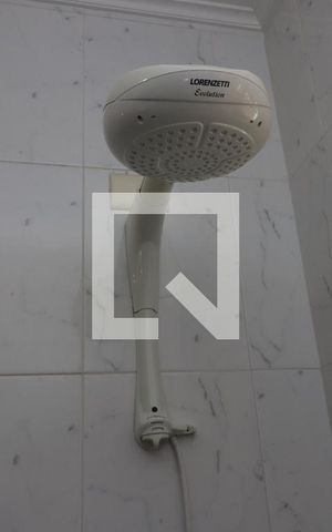 Casa à venda com 240m², 3 quartos e 2 vagasBanheiro da Suíte
