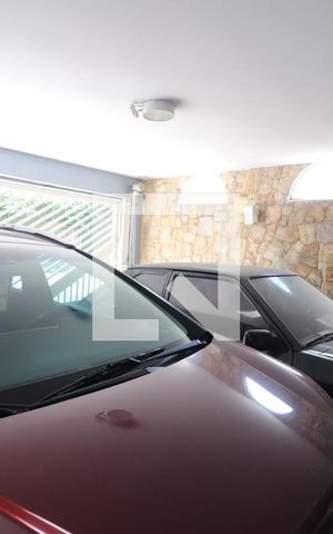 Casa à venda com 240m², 3 quartos e 2 vagasGaragem