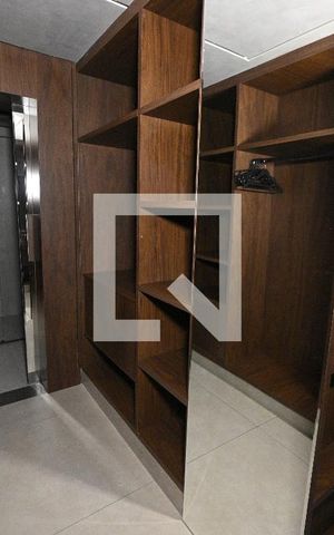 Apartamento para alugar com 110m², 1 quarto e 2 vagas Apartamento para alugar com 110m², 1 quarto e 2 vagasCloset