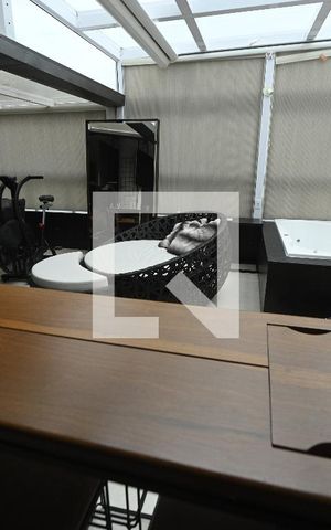 Apartamento para alugar com 110m², 1 quarto e 2 vagas Apartamento para alugar com 110m², 1 quarto e 2 vagasStudio