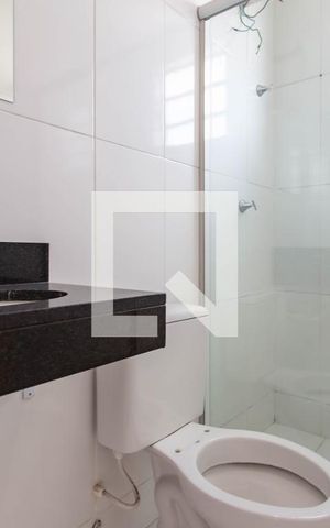 Apartamento à venda com 44m², 2 quartos e 1 vaga Apartamento à venda com 44m², 2 quartos e 1 vagaBanheiro