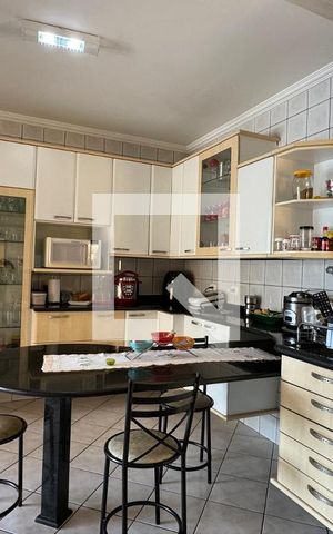 Casa de condomínio à venda com 465m², 4 quartos e 6 vagasCozinha