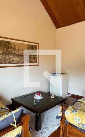 Casa de condomínio à venda com 465m², 4 quartos e 6 vagasHall