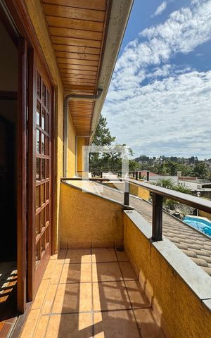 Casa de condomínio à venda com 465m², 4 quartos e 6 vagasVaranda