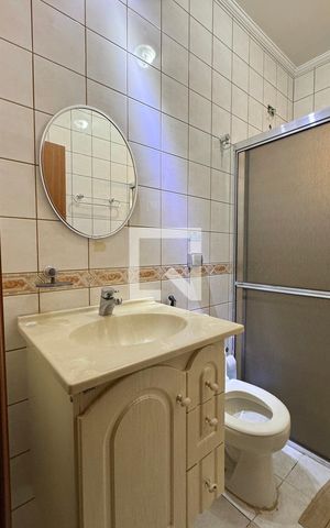 Casa de condomínio à venda com 465m², 4 quartos e 6 vagasBanheiro da Suíte 2