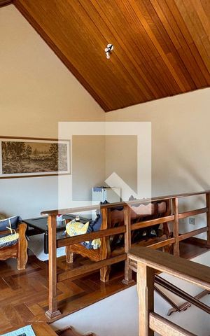Casa de condomínio à venda com 465m², 4 quartos e 6 vagasHall