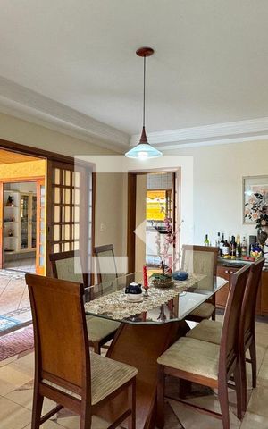 Casa de condomínio à venda com 465m², 4 quartos e 6 vagasSala de Jantar