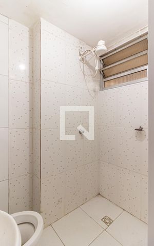 Apartamento à venda com 33m², 1 quarto e sem vaga Apartamento à venda com 33m², 1 quarto e sem vagaBanheiro