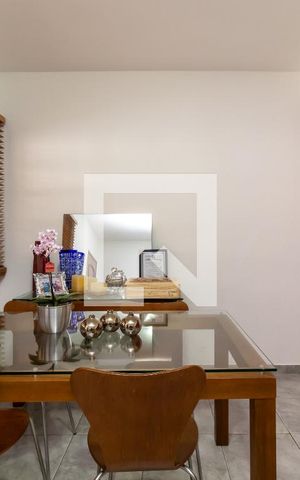 Casa à venda com 89m², 2 quartos e 2 vagasSala