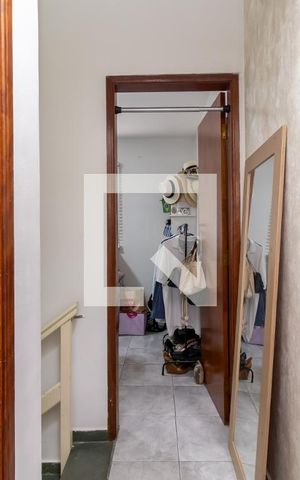 Casa à venda com 89m², 2 quartos e 2 vagasCorredor dos Quartos
