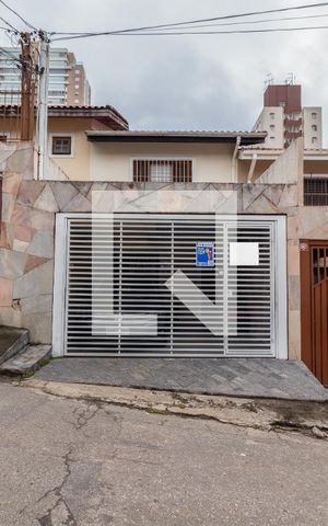 Casa à venda com 89m², 2 quartos e 2 vagasFachada