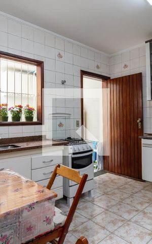 Casa à venda com 89m², 2 quartos e 2 vagasCozinha