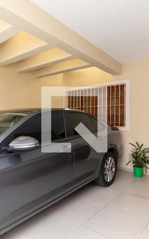 Casa à venda com 89m², 2 quartos e 2 vagasGaragem