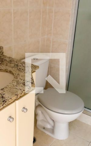 Apartamento para alugar com 81m², 2 quartos e 2 vagas Apartamento para alugar com 81m², 2 quartos e 2 vagasBanheiro