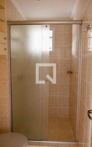 Apartamento para alugar com 81m², 2 quartos e 2 vagas Apartamento para alugar com 81m², 2 quartos e 2 vagasBanheiro