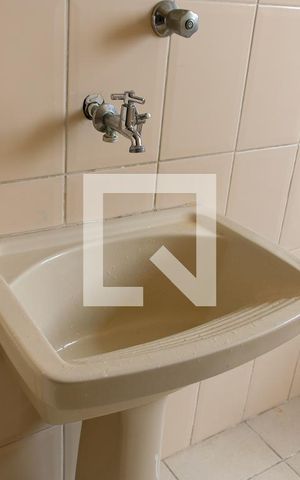 Apartamento para alugar com 81m², 2 quartos e 2 vagas Apartamento para alugar com 81m², 2 quartos e 2 vagasLavabo