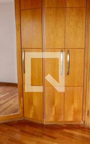 Apartamento para alugar com 81m², 2 quartos e 2 vagas Apartamento para alugar com 81m², 2 quartos e 2 vagasQuarto 2 - Suíte