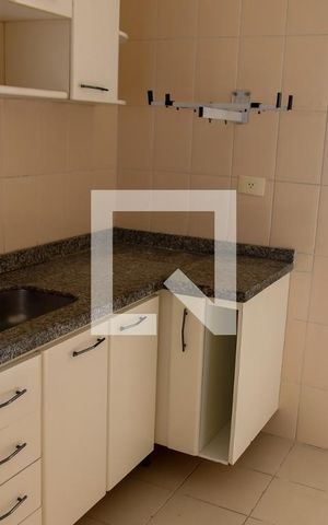 Apartamento para alugar com 81m², 2 quartos e 2 vagas Apartamento para alugar com 81m², 2 quartos e 2 vagasCozinha