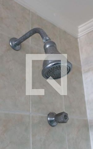Apartamento para alugar com 81m², 2 quartos e 2 vagas Apartamento para alugar com 81m², 2 quartos e 2 vagasBanheiro da Suíte 2