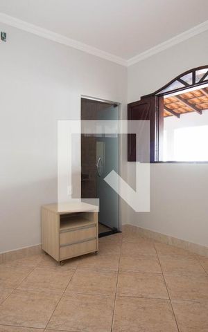 Casa de condomínio para alugar com 450m², 3 quartos e 6 vagas Casa de condomínio para alugar com 450m², 3 quartos e 6 vagasSuíte 2