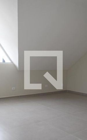 Casa de condomínio para alugar com 125m², 3 quartos e 1 vagaÁtico