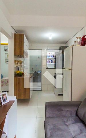 Apartamento à venda com 41m², 2 quartos e sem vaga Apartamento à venda com 41m², 2 quartos e sem vagaSala