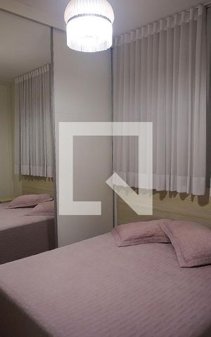 Casa à venda com 288m², 6 quartos e 3 vagas Casa à venda com 288m², 6 quartos e 3 vagasQuarto 3