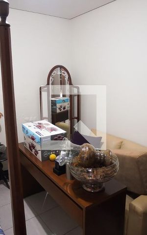 Casa à venda com 288m², 6 quartos e 3 vagas Casa à venda com 288m², 6 quartos e 3 vagasQuarto 6 externo