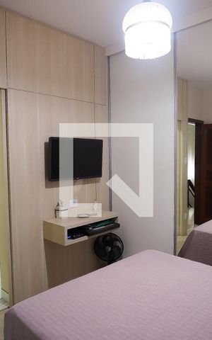 Casa à venda com 288m², 6 quartos e 3 vagas Casa à venda com 288m², 6 quartos e 3 vagasQuarto 3