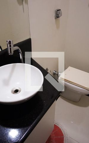 Casa à venda com 288m², 6 quartos e 3 vagas Casa à venda com 288m², 6 quartos e 3 vagasLavabo
