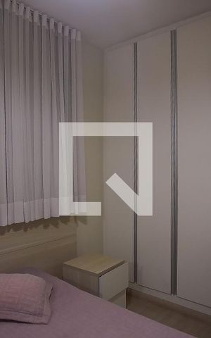 Casa à venda com 288m², 6 quartos e 3 vagas Casa à venda com 288m², 6 quartos e 3 vagasQuarto 3