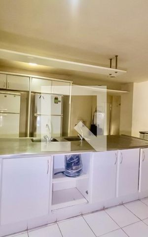 Casa à venda com 1500m², 6 quartos e 8 vagas Casa à venda com 1500m², 6 quartos e 8 vagasCopa / Cozinha