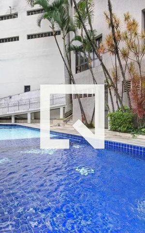Apartamento à venda com 176m², 4 quartos e 3 vagas Apartamento à venda com 176m², 4 quartos e 3 vagasPiscina