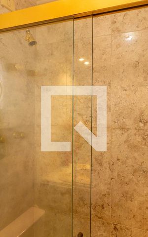 Apartamento à venda com 176m², 4 quartos e 3 vagas Apartamento à venda com 176m², 4 quartos e 3 vagasBanheiro do quarto 2